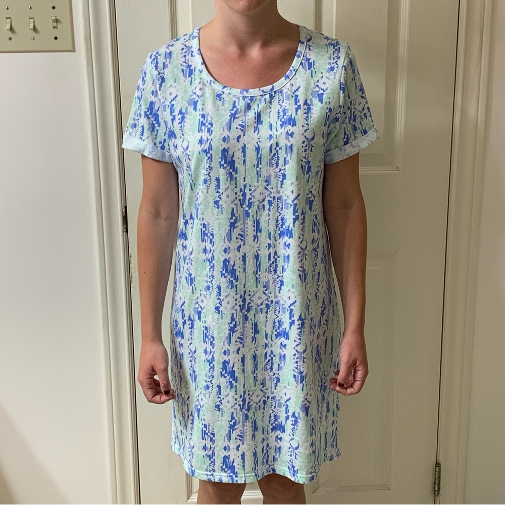 π·3 for $25π·Carisma, US S, White, Green & Blue Short Sleeve Shift Dress